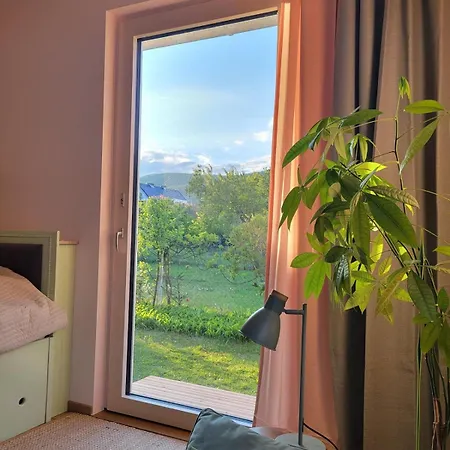 Apartmán Garden With Kitchenette