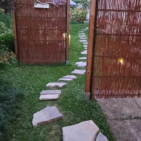 Garden With Kitchenette Mautern